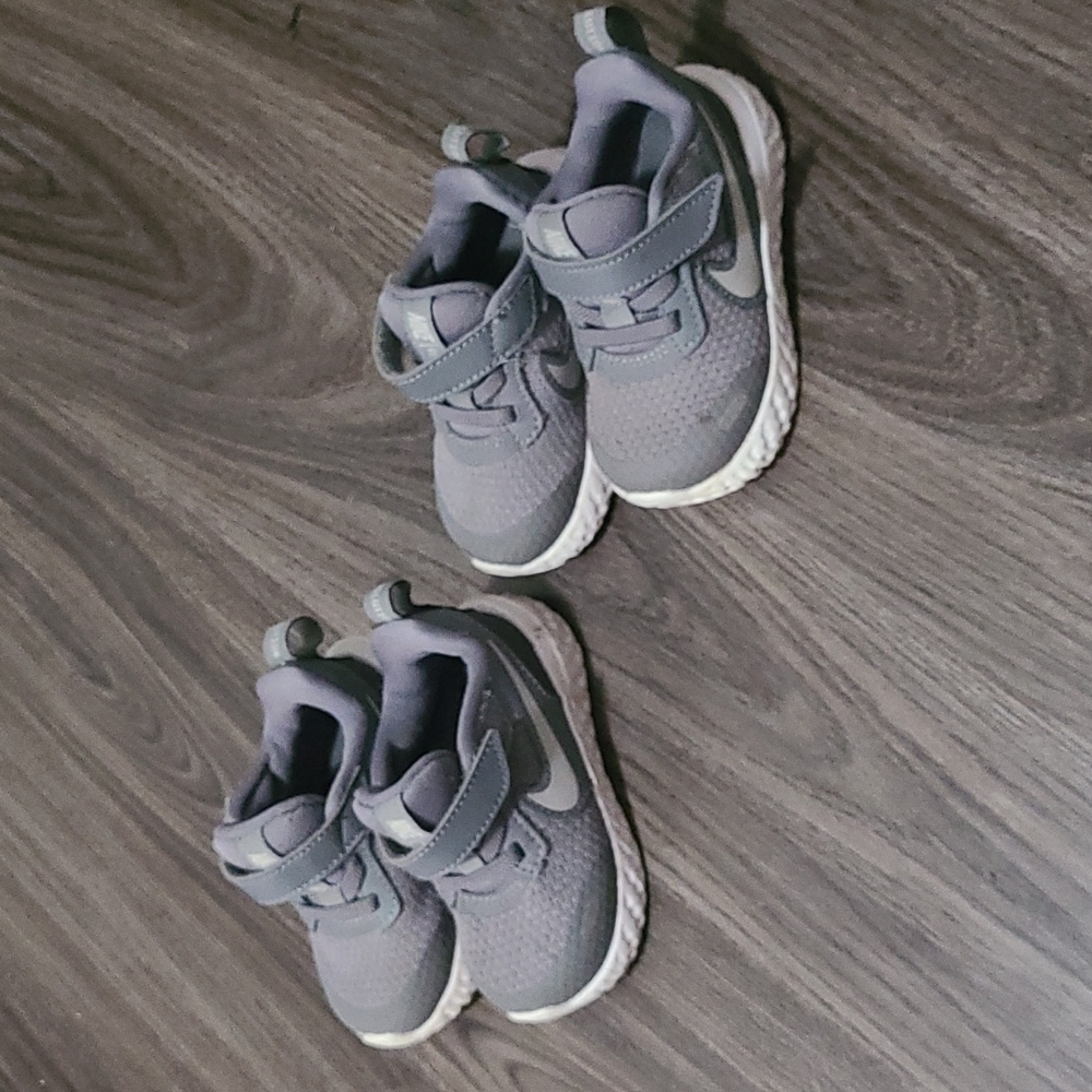 **TWIN SET**Toddler Nike Revolution